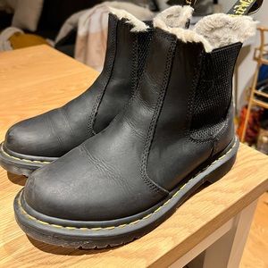 Dr. Martens size 5 Sherpa boots